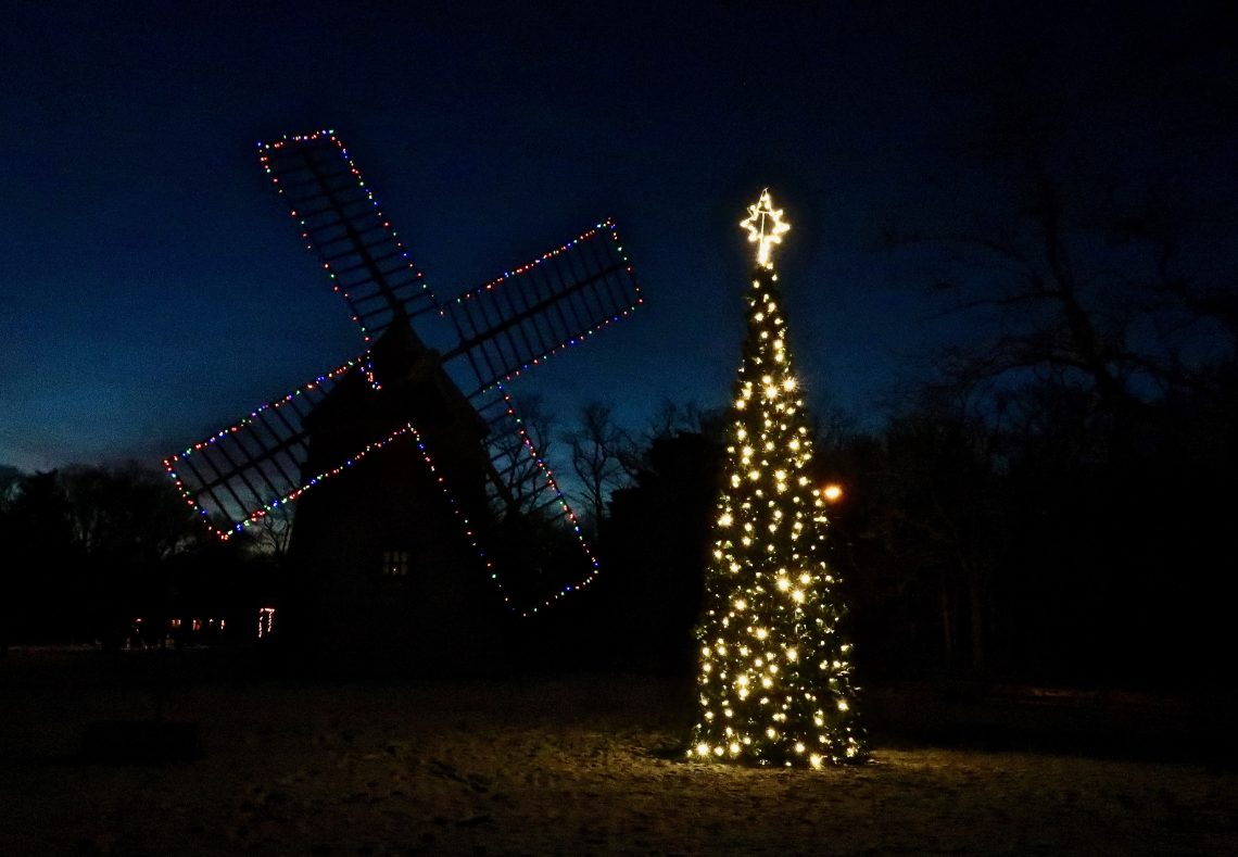 Eastham Windmill Christmas Lights Slideshow Cape Cod Wave