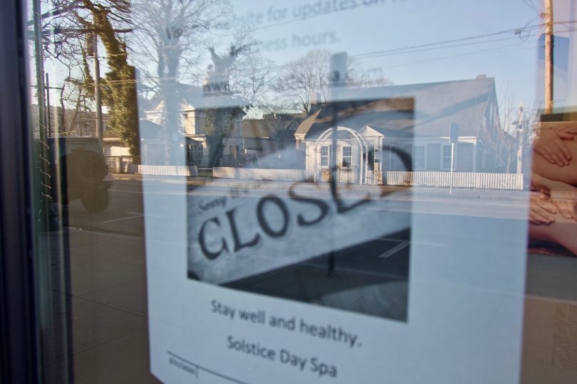 Closed signs, Hyannis Main Street