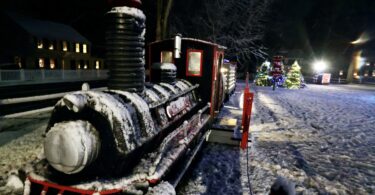 First snow Christmas display