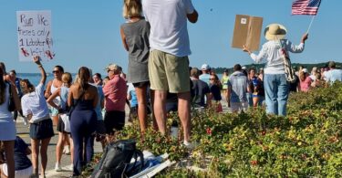 Falmouth Road Race 2026 CAPE COD WAVE PHOTO